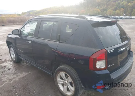 2014 Jeep Compass Sport z USA, uszkodzony, nr VIN 1C4NJDBBXED647076